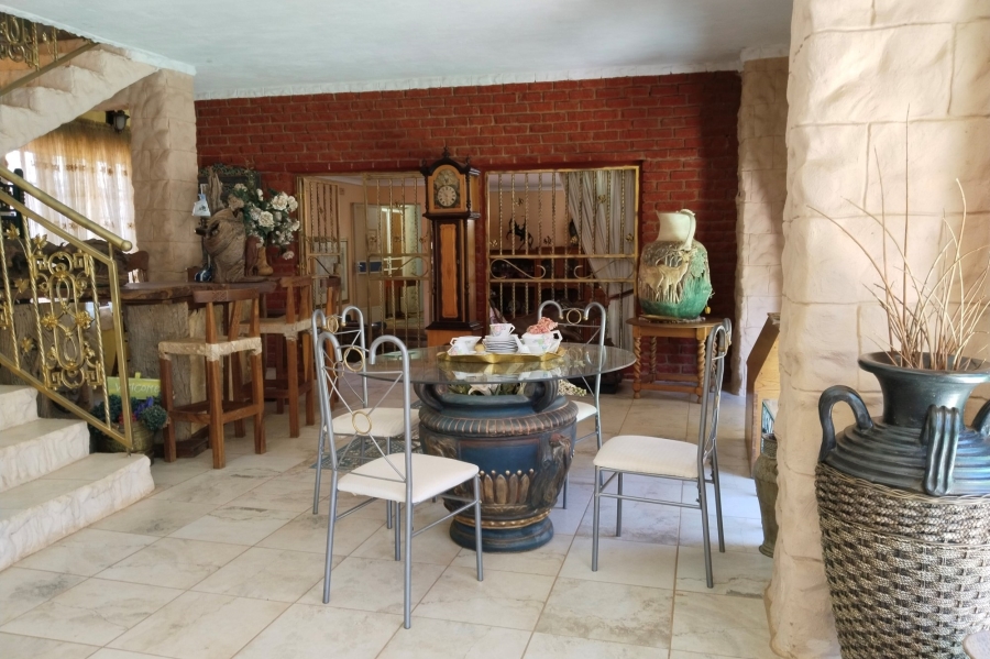 14 Bedroom Property for Sale in Schietfontein North West